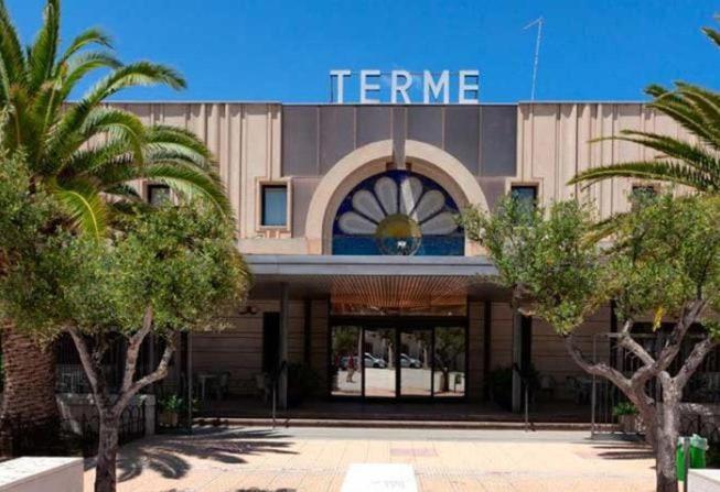 Appartamento Centralissimo Zona Terme Margherita Di Savoia Ngoại thất bức ảnh
